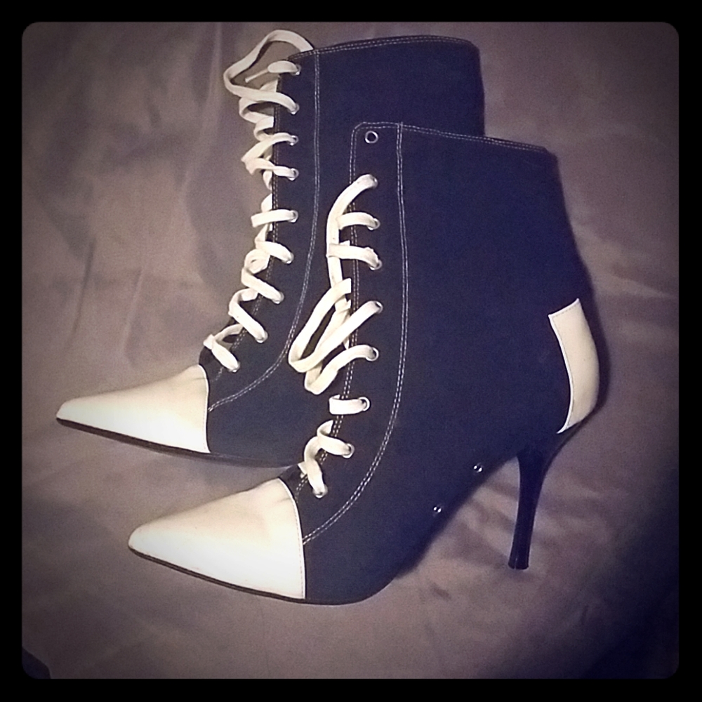 Harley Quinn Boots Worn Once! 7.5
